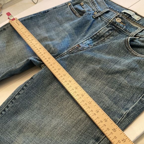 Levi’s 505 Jeans Straight Leg Medium Wash Jeans - Picture 6 of 11